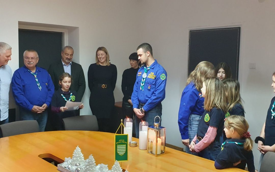 BETLEHEMSKO SVJETLO MIRA STIGLO U GRAD DUGU RESU