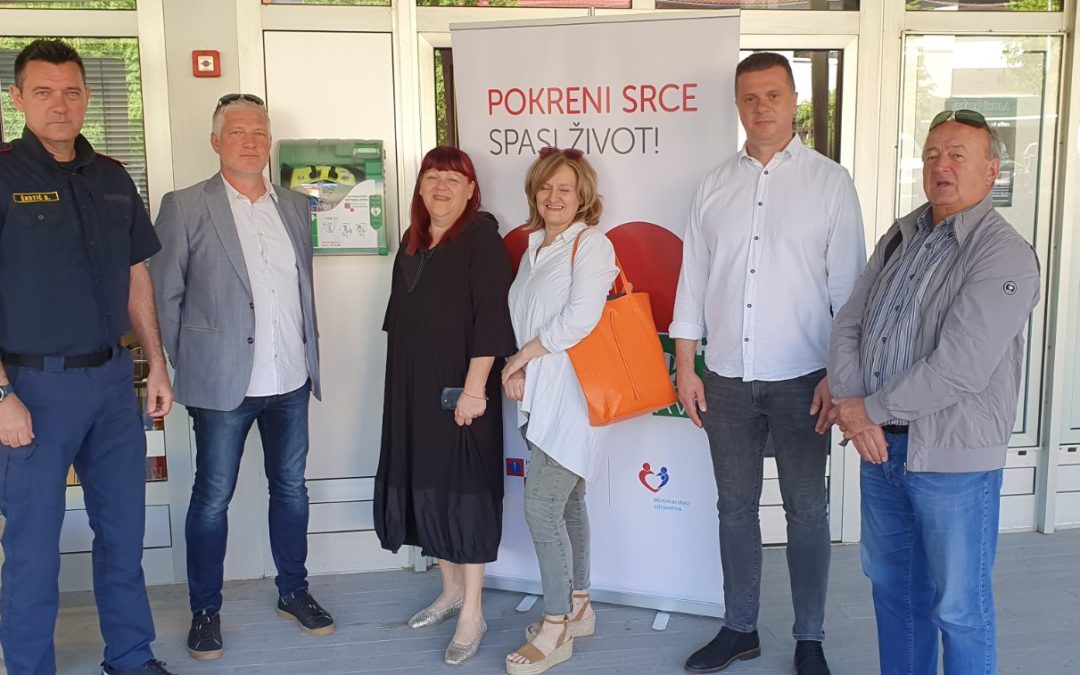 Građani Duge Rese spremni za brzu reakciju – isporučena dva AVD uređaja