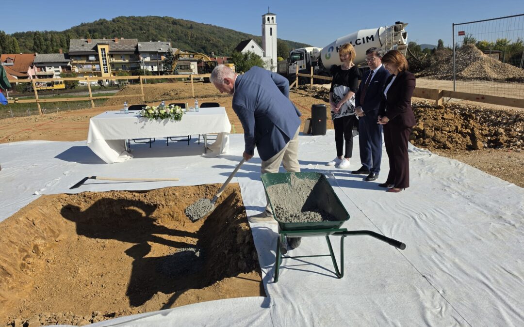 POLOŽEN KAMEN TEMELJAC ZA POS ZGRADU S 25 STANOVA U DUGOJ RESI